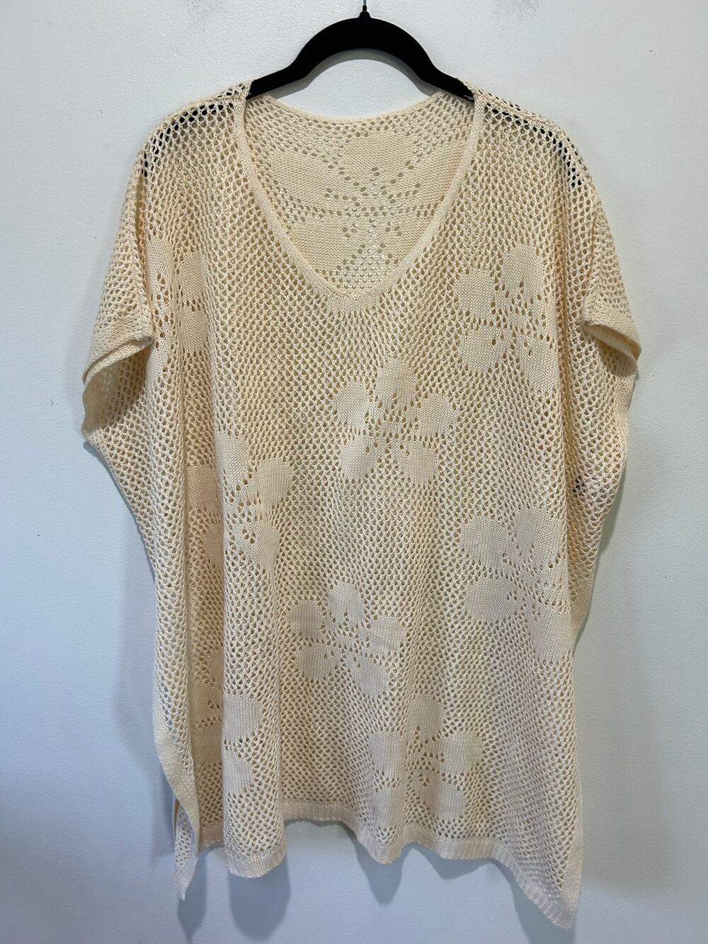 Open knit cream pullover womens S flowers crochet oversized boho festival beachy